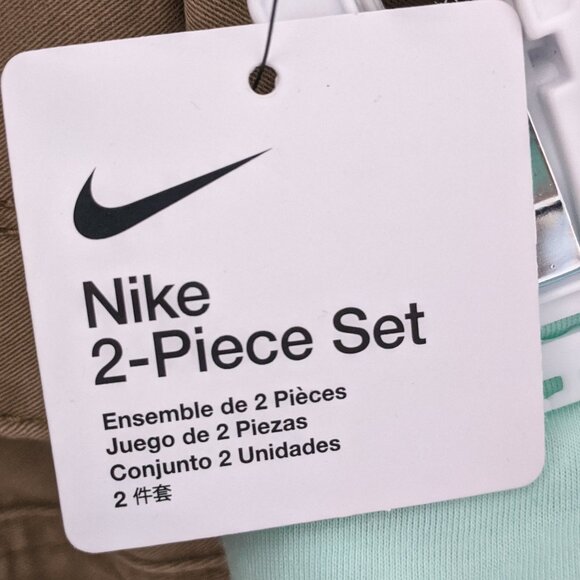 NIke 2-piece SET - Picture 2 of 9